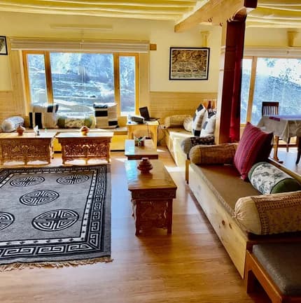 Snow Leopard Lodge