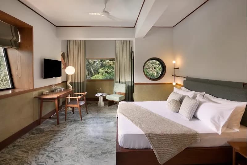 Sea Luxe Suite