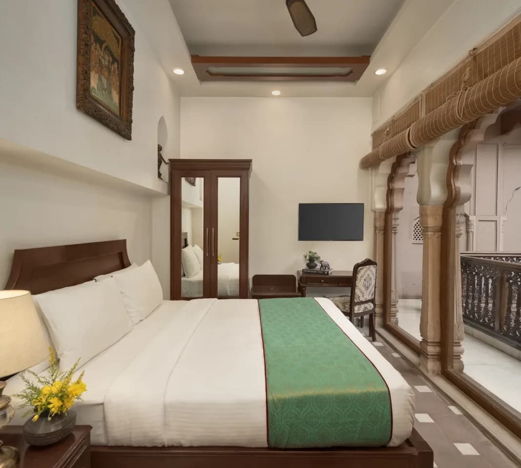 Jharoka room